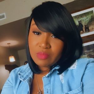 Meet your Posher, Leah